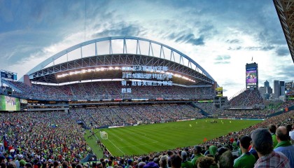 CBA总决赛激战正酣，广东宏远逆转辽宁本钢，赵睿关键三分锁定胜局