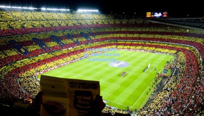 CBA总决赛第三场前瞻，巅峰对决悬念再起，竞猜赢取球星战靴！